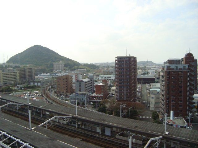 写真:新下関駅(JR 山陽新幹線)