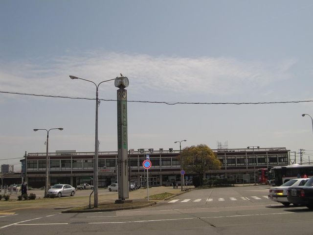 写真:四日市駅(JR 関西本線)