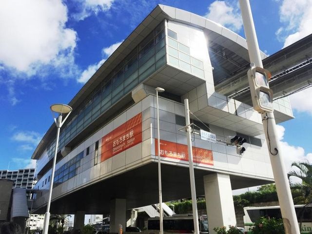 写真：おもろまち駅(沖縄都市モノレール 沖縄都市モノレール線)