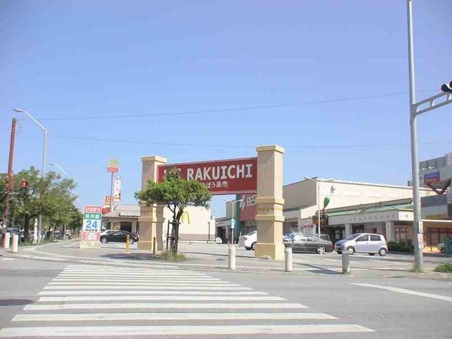 写真：ユニクロ天久りうぼう楽市店