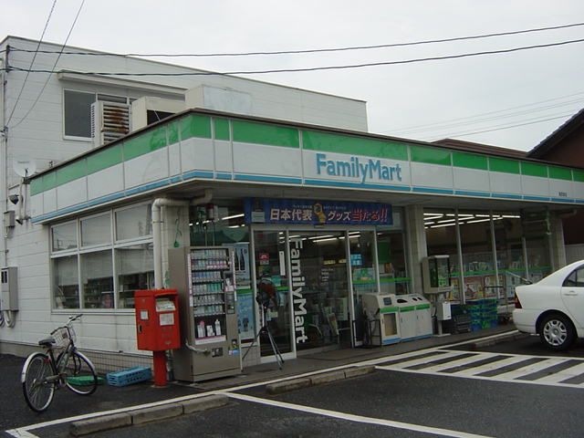ファミリーマート尾西東店