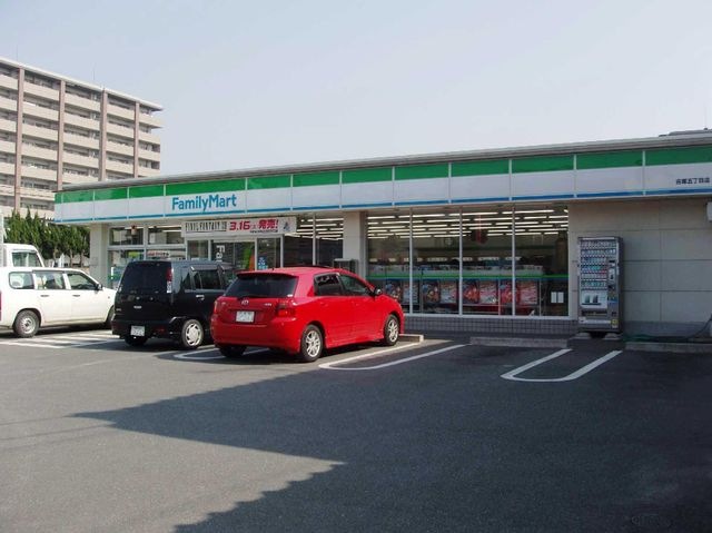 ファミリーマート吉塚五丁目店