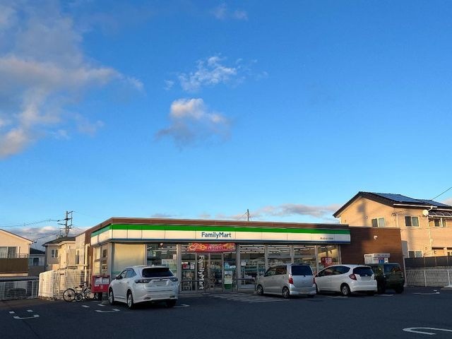 ファミリーマート郡山富久山久保田店