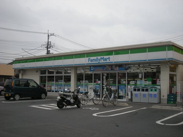 ファミリーマート川口花山下店