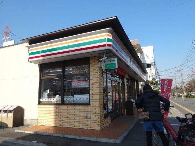 セブンイレブン東川口駅南口店