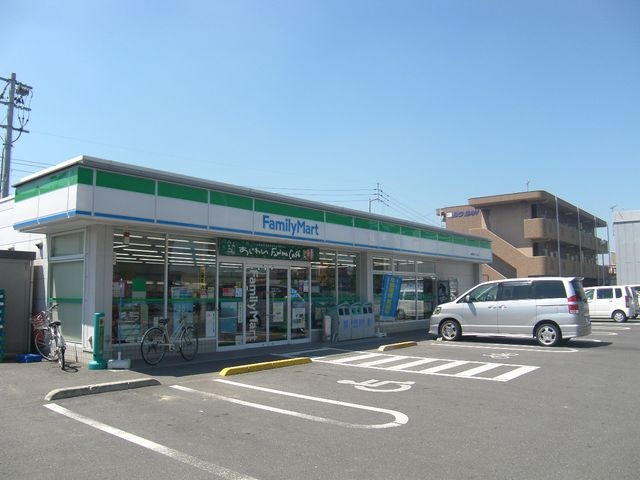 写真：ファミリーマート高松東バイパス店