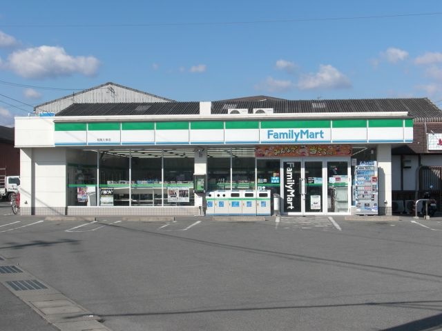 ファミリーマート松阪久保店
