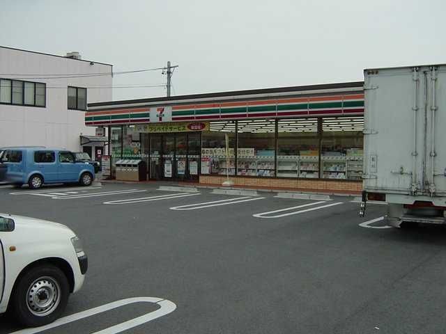 セブンイレブン岐南町三宅4丁目店