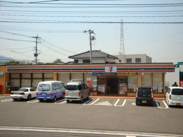 セブンイレブン八幡上の原店