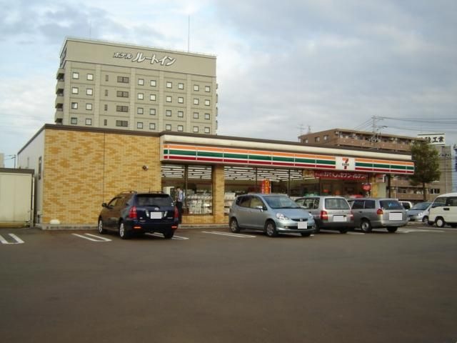 セブンイレブン燕三条駅前店