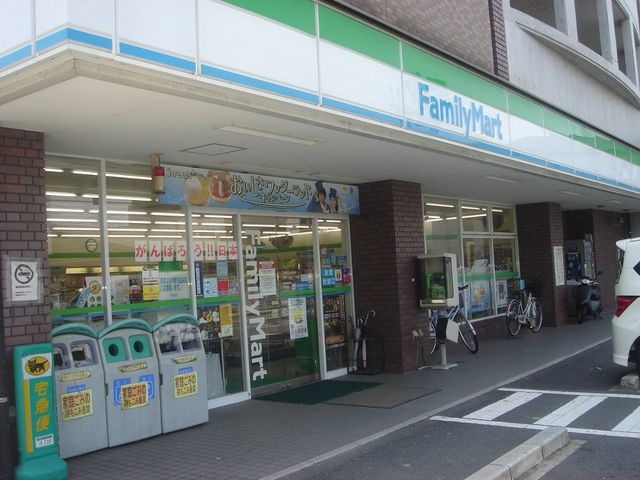 ファミリーマート小倉下石田一丁目店