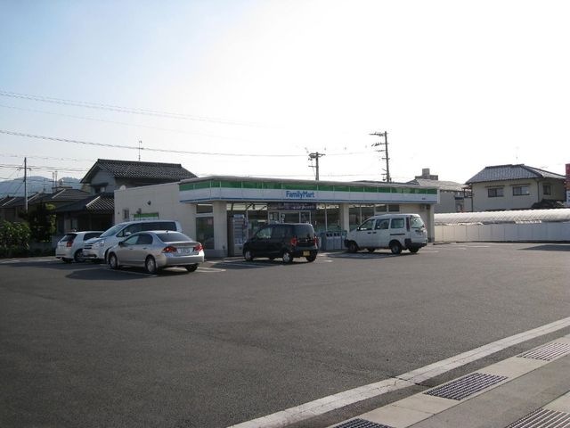 写真：ファミリーマート福山曙店（コンビニ）