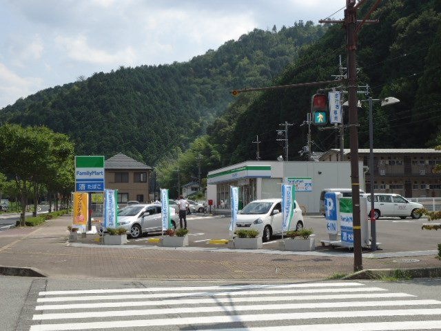 ファミリーマート篠山口駅前店