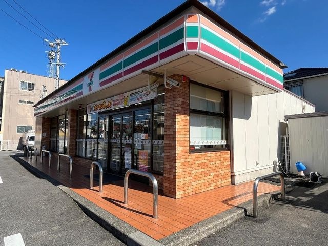 セブンイレブン名古屋道明町店