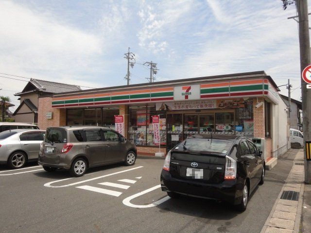 写真：セブンイレブン桑名外堀店