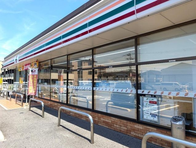 写真：セブンイレブン泉佐野中町店