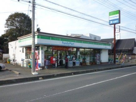 ファミリーマート取手駒場店