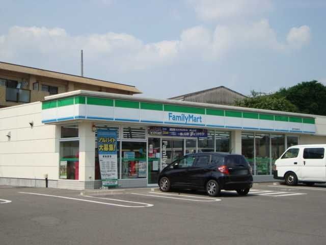 ファミリーマート瀬戸街道城前店