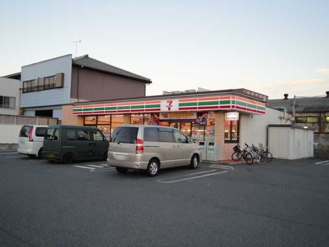 セブンイレブン桑名江場店
