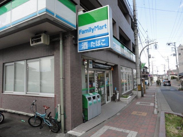 ファミリーマート宮城野原町店