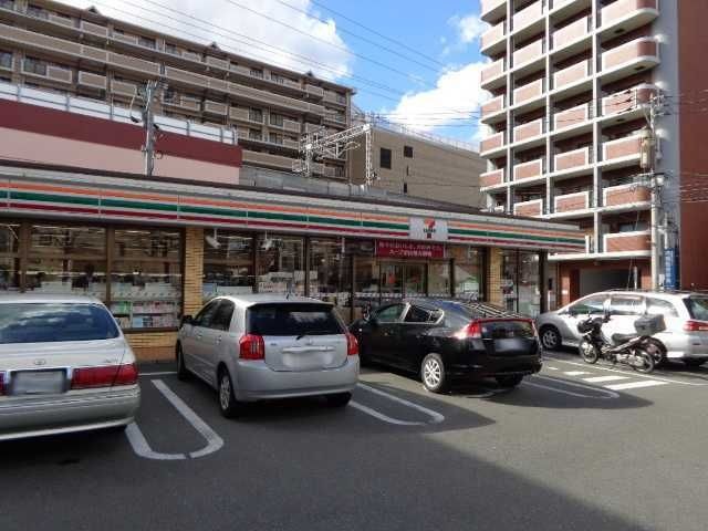 セブンイレブン福岡高宮駅前店