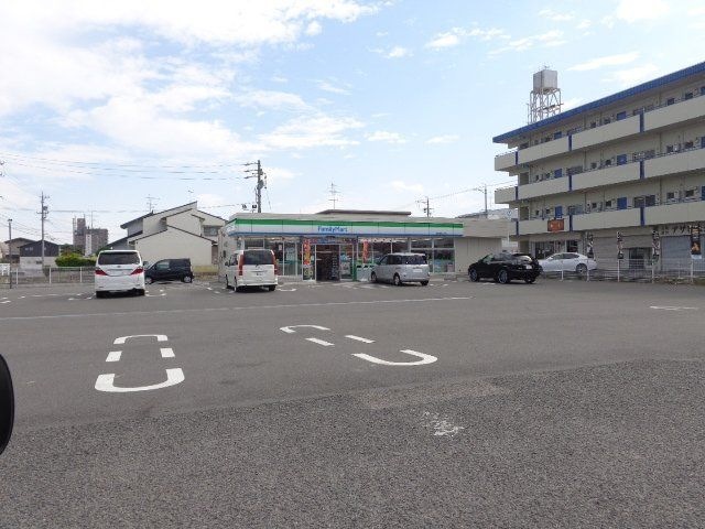 ファミリーマート岐阜茜部大川店