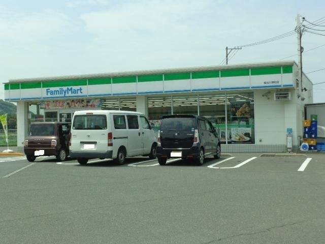 写真：ファミリーマート坂出川津町店