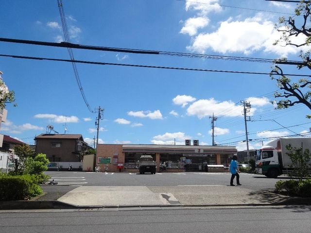 セブンイレブン足立東伊興3丁目店