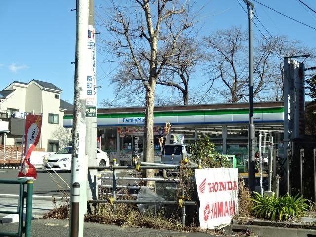 ファミリーマート東名町田店