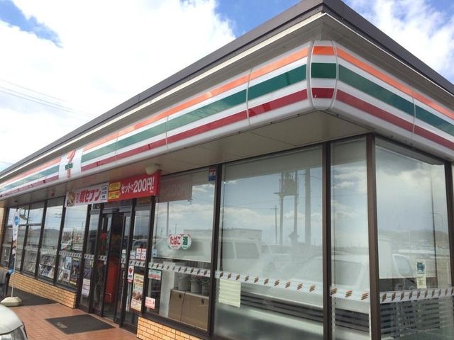 写真：セブンイレブン豊明沓掛小学校南店