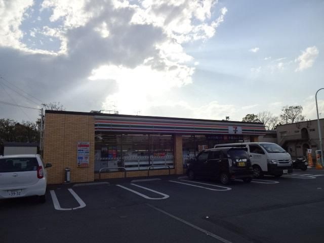 セブンイレブン足立神明1丁目店