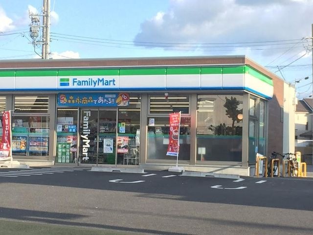 ファミリーマート春日井堀ノ内店