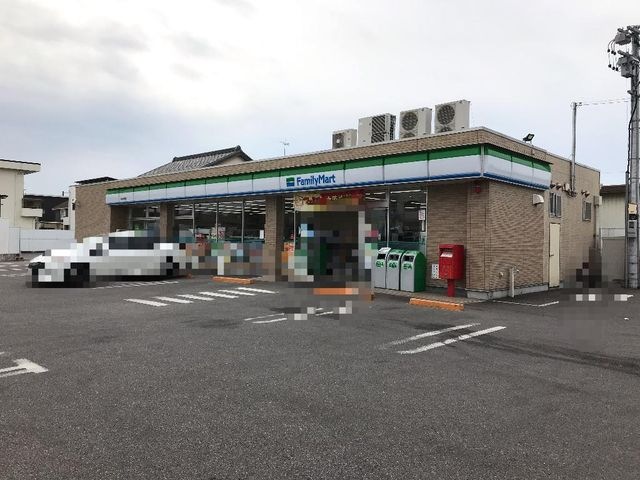 ファミリーマート西尾中畑店