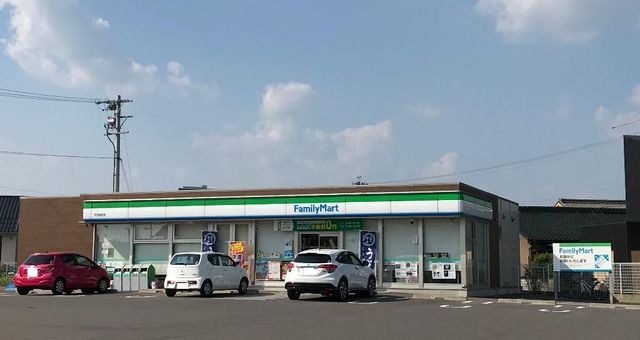 ファミリーマート可児桜町店