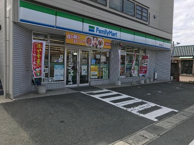 ファミリーマート豊川大崎店