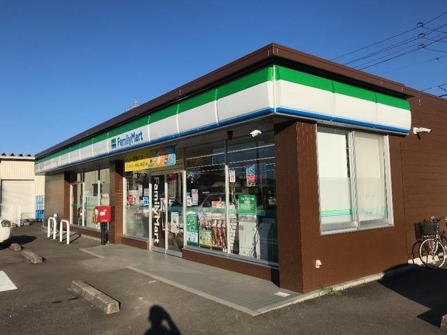 ファミリーマート美濃松栄町店