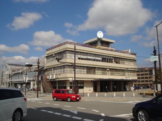 三田市役所