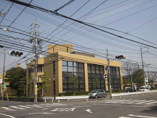 写真：四日市地域総合会館あさけプラザ図書館