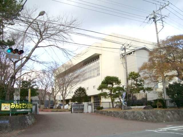 御殿場市立玉穂小学校