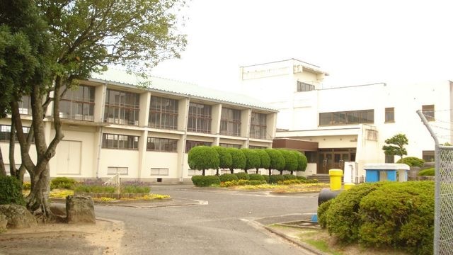 飯塚市立潤野小学校