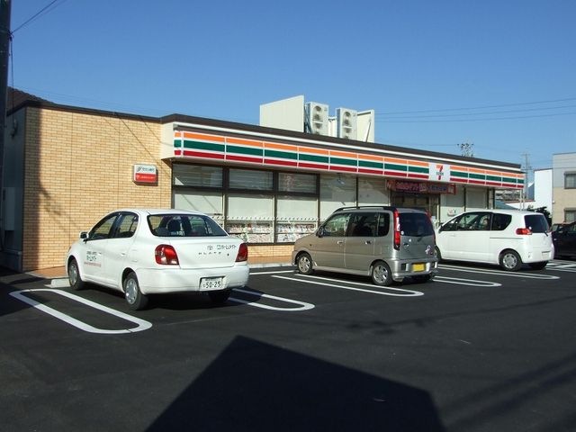 セブンイレブン一宮苅安賀店