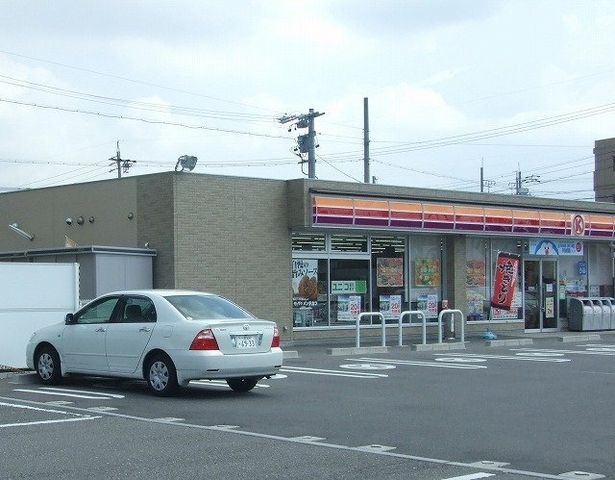 ファミリーマート一宮花池一丁目店