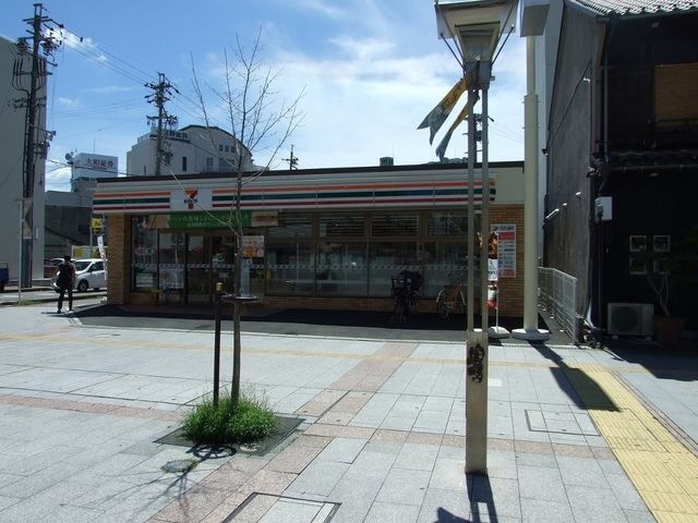 セブンイレブン一宮栄3丁目店