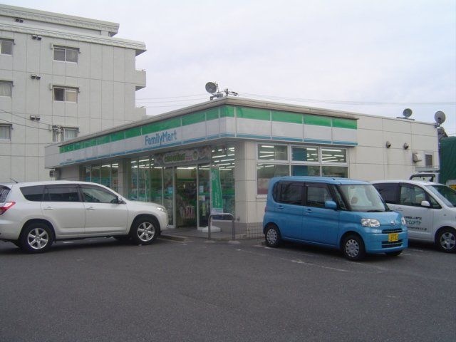 ファミリーマート名東牧の里店