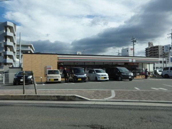 セブンイレブン富田林西口店