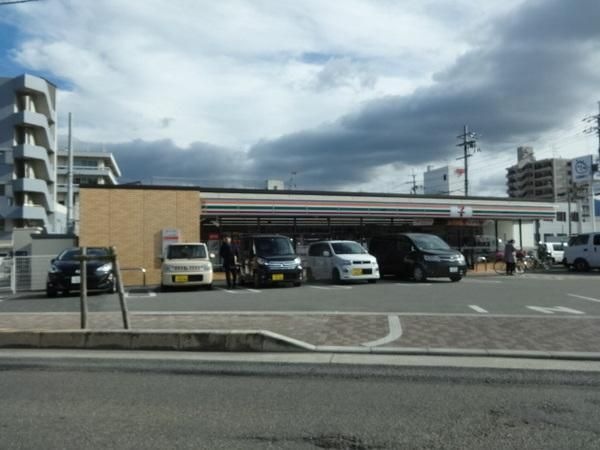 セブンイレブン富田林西口店