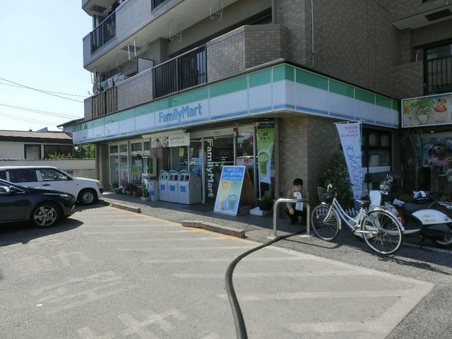 ファミリーマート甚目寺店