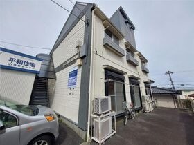 ピースフル国見駅前の外観