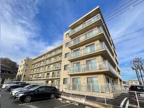 グラン・ドミール成田の外観