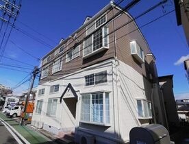 モアクレスト河原町の外観